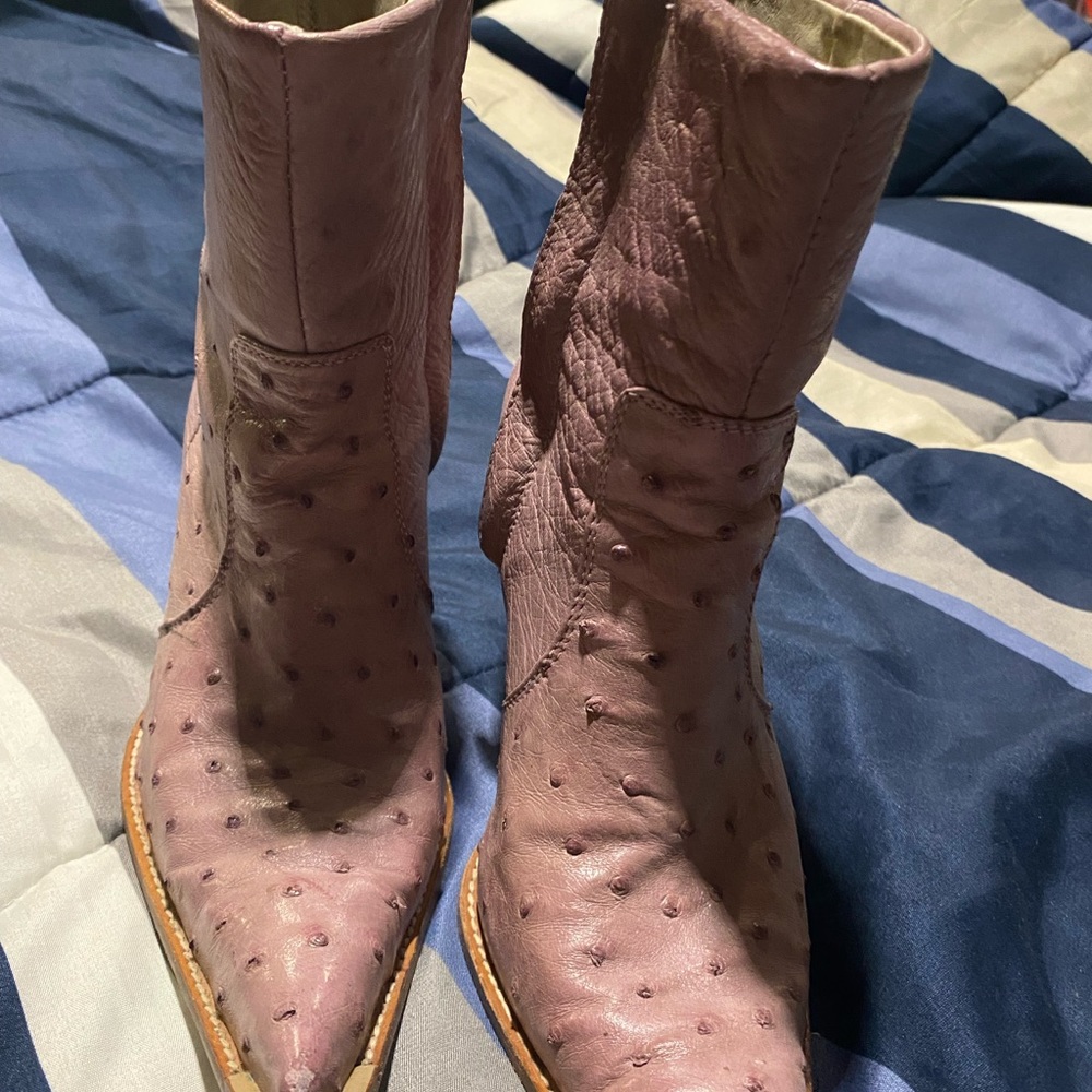 Shoes - Picture 7 of 7
